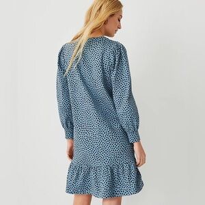 💜 ANN Taylor Animal Print Peplum Sweatshirt Dress